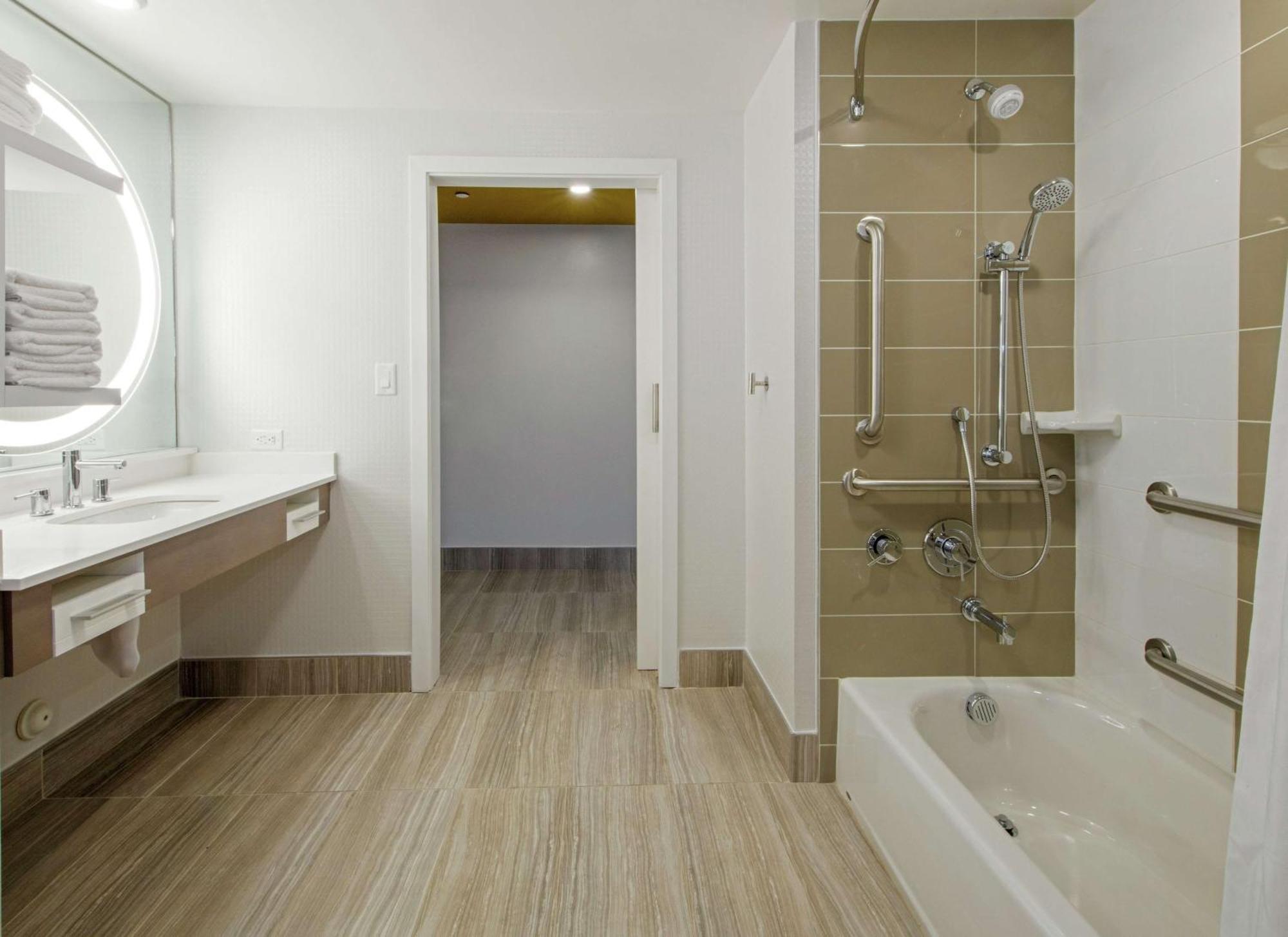 Hampton Inn & Suites Raleigh-Durham Airport-Brier Creek Extérieur photo